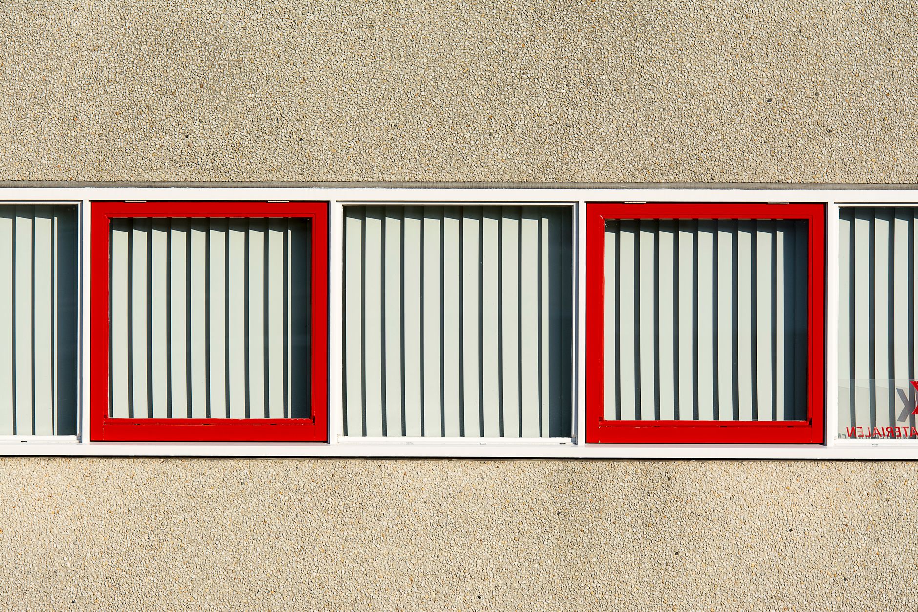 Rôle structurel du linteau de fenêtre : pourquoi il ne se résume pas à une simple poutre