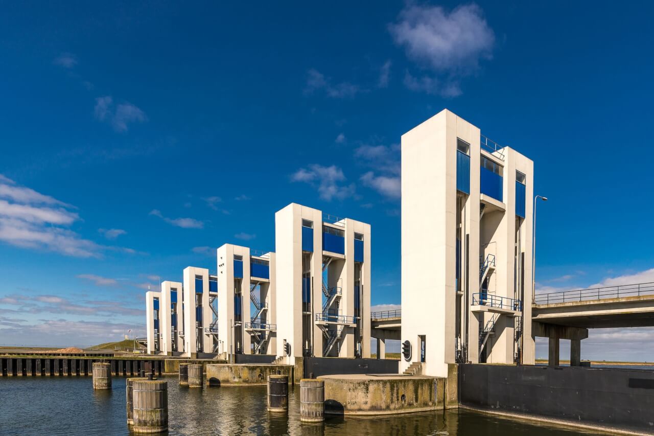 Fonctionnement hydraulique : la physique derrière la remontée d'eau