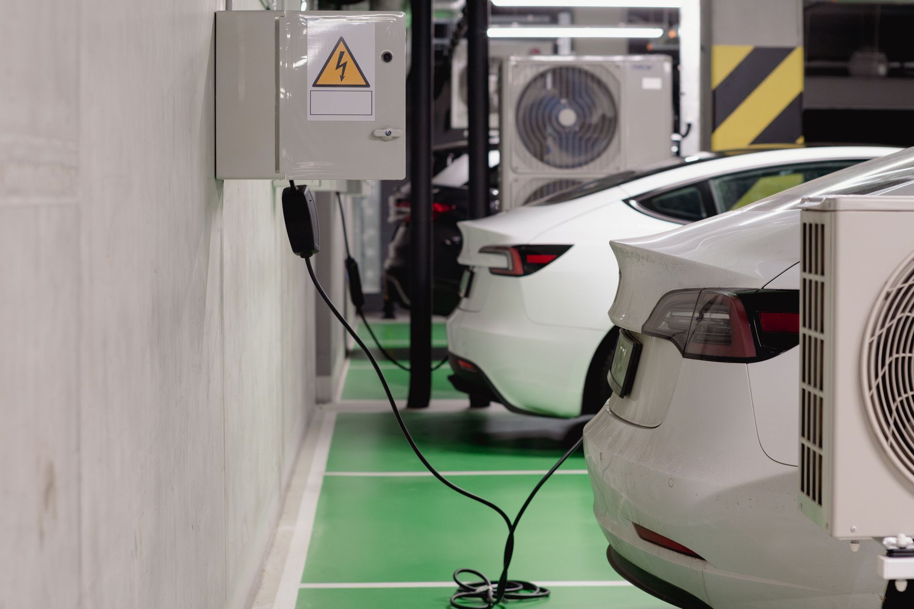 Consommation électrique : 2 moteurs, vraiment plus économique ?