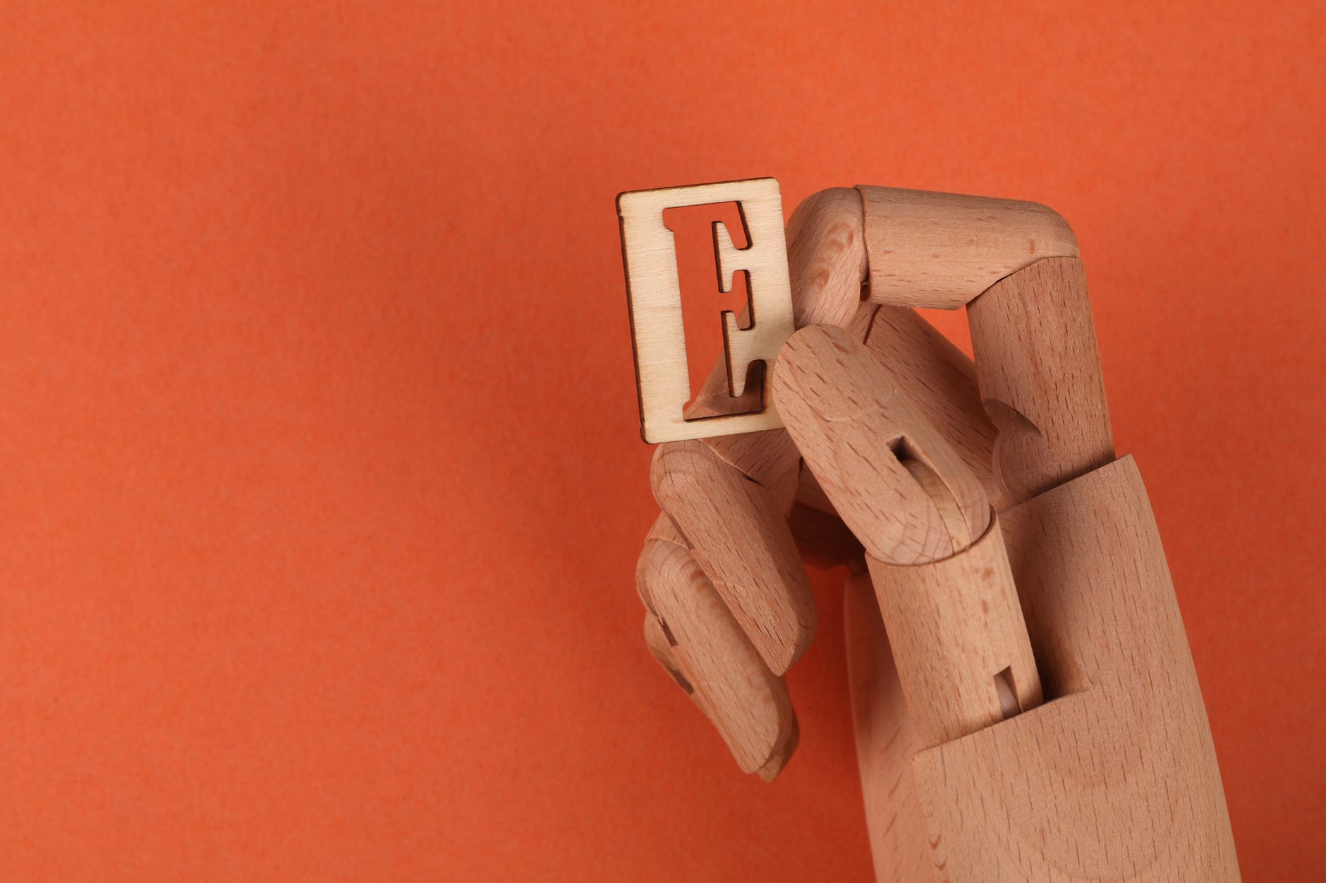Pourquoi la lettre "E" s'est imposée dans les noms de voitures