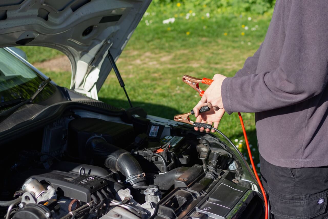 Batterie 12V : la panne la plus banale mais la plus paralysante