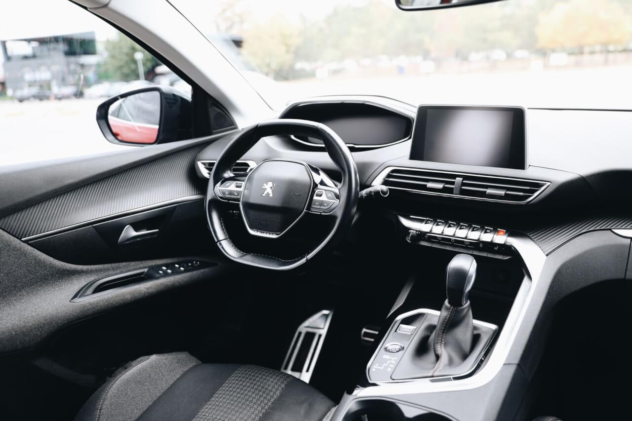 Peugeot 208 Essence PureTech : Le Rapport Qualité-Prix à Analyser
