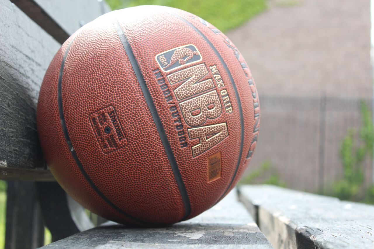 Les 30 Franchises NBA : Guide Complet des Équipes, Histoire et Rivalités