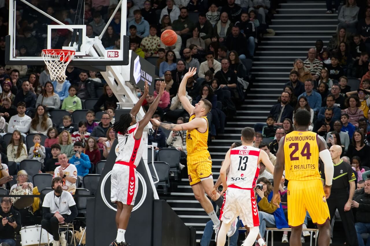 Suivre les scores et résultats NBA en direct