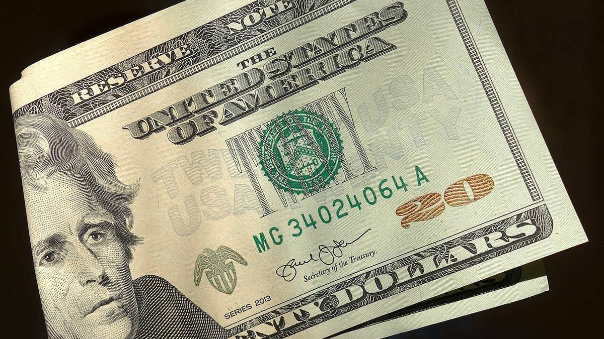 Retirer de l'argent aux USA sans frais : ce qui est évitable et ce qui ne l'est pas