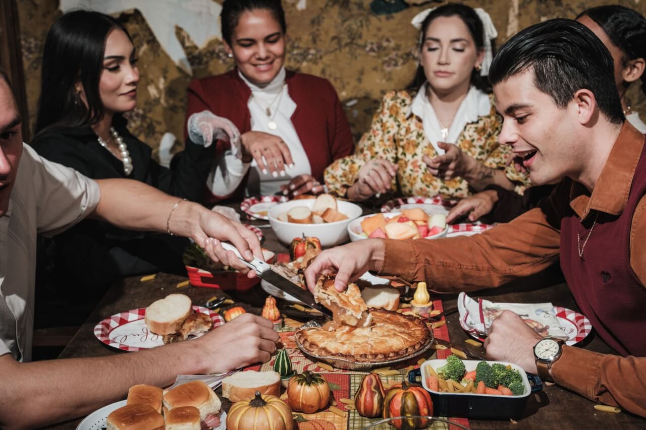 Comprendre la Tradition de Thanksgiving et Son Menu Emblématique