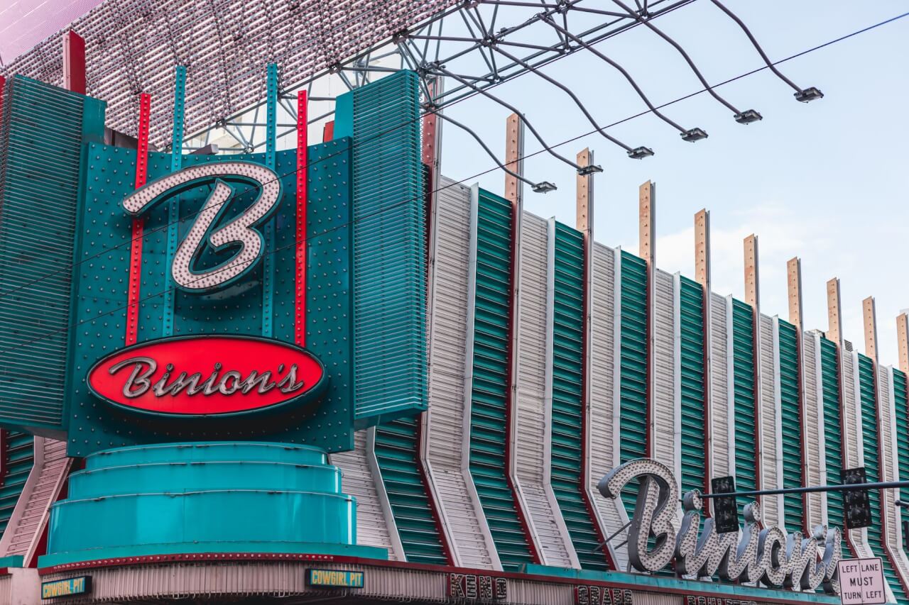 Fremont Street Experience : l'écran géant et la tyrolienne